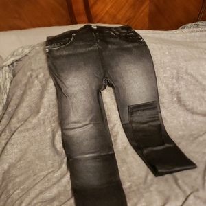 Jeggings never worn but no tags